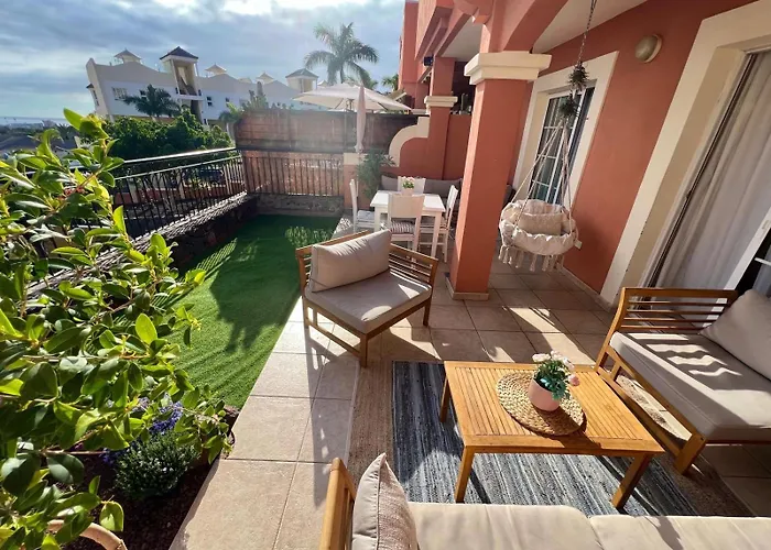 Sunny Terrace & Pool Apartamento Playa de las Americas (Tenerife)