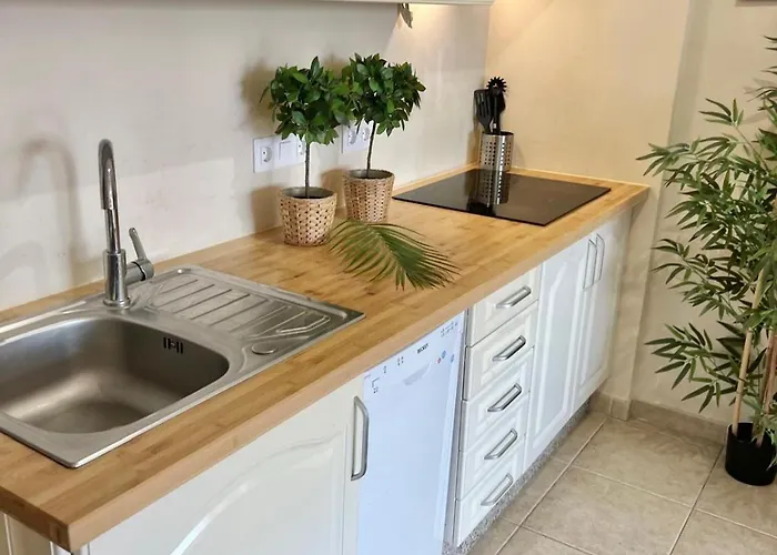 Apartamento Sunny Terrace & Pool