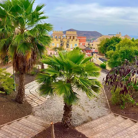 Sunny Terrace & Pool Appartement