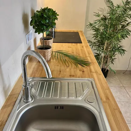 Sunny Terrace & Pool Appartement *