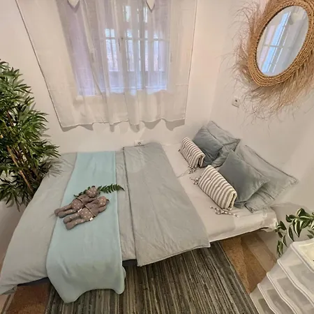 Sunny Terrace & Pool 公寓 *