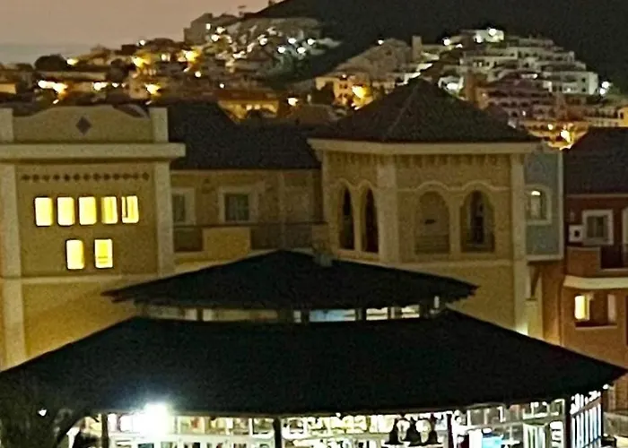 公寓 Sunny Terrace & Pool